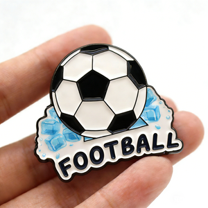 Badges personnalisés à épingler, motifs football, sport, logo métallique plaqué, épingles en émail souple ou dur, tendance - Product Image 1