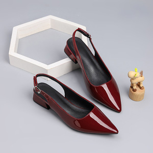<span class=keywords><strong>Scarpe</strong></span> da <span class=keywords><strong>Donna</strong></span> 2025 Nuovi Arrivi Primavera Anticipata Stile Europeo Americano <span class=keywords><strong>Taglie</strong></span> <span class=keywords><strong>Grandi</strong></span> Punta Affusolata Senza Tallone Monofascia Tinta Unita in Similpelle - Product Image 4