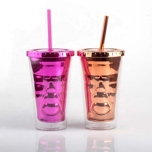 Accessoires <span class=keywords><strong>de</strong></span> barre <span class=keywords><strong>de</strong></span> fête Crâne en plastique transparent Tasses en <span class=keywords><strong>verre</strong></span> <span class=keywords><strong>de</strong></span> 16oz <span class=keywords><strong>avec</strong></span> couvercles et pailles - Product Image 1