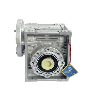 El Reductor de Engranajes Silver RV30 con Brida 56B5 se Utiliza en la Automatización de Puertas y Portones Industriales para Fábricas - Product Image 5
