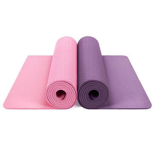 Estera de Yoga TPE ecológica de alta calidad, ejercicios de suelo de Yoga calientes impermeables de gran tamaño con logotipo personalizado y correas de transporte - Product Image 2