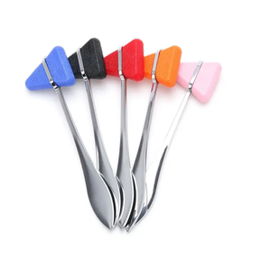 Martello a percussione triangolare per attrezzature mediche, martello chirurgico per reflex - Product Image 1