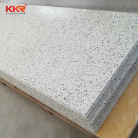 Feuille acrylique de surface solide en fausse pierre de cristal de glace de 2cm pour murs de douche