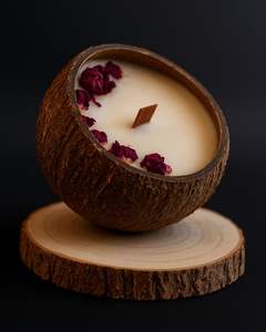 LANJO Vente en gros de bols en noix de coco naturels faits à la main, fleurs séchées, bougies parfumées naturelles aux fruits et aux fleurs - Product Image 4