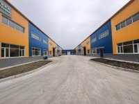 Atelier métallique préfabriqué de 500 m² en acier Q355B, structure d'entrepôt assemblée, conception de construction pour la logistique et la fabrication