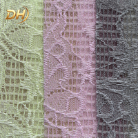 Tissu en maille de dentelle florale gaufrée personnalisée, respirant, ajouré et pailleté pour la tige de chaussures de sport et de mode