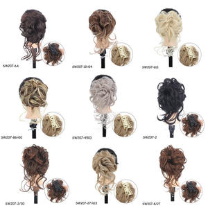 Perruque Chignon de Haute Qualité pour Femme, Longue et Bouclée Noire, Style Décontracté avec Pince à Cheveux, Extension de Cheveux Synthétiques - Product Image 3