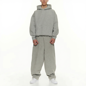 Ensemble de survêtement deux pièces pour homme, fabriqué en usine, à capuche, uni, coupe décontractée, élégant, écologique, léger et fonctionnel - Product Image 1