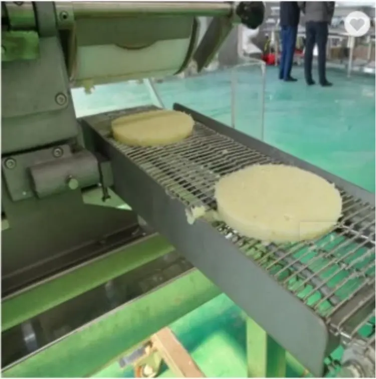 Automatic Burger Patty Forming Machines Chicken Nugget Production Line Apple Pie Making Machine