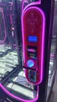 Vente chaude Leon Pink Date Prix Poupée Machine Garra Ciseaux Cadeau Coupe Jeu Caisse En Bois