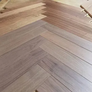 Kenari Amerika desain yang berbeda direkayasa lantai kayu herringbone chevron lantai kayu