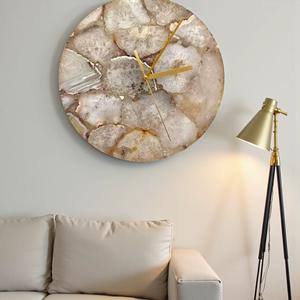 Reloj de Pared de Ágata Blanca Hecho a Mano, Cristal Natural, Rebanada de Piedra Preciosa, Manecillas Doradas, Decoración Moderna Hecha a Mano, Reloj de Piedra Minimalista - Product Image 2