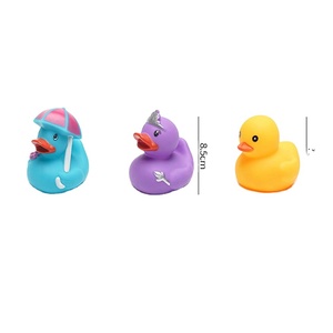 Buntes Design Gemischte benutzer definierte Gummi ente Bades pielzeug Baby Little Vinyl Bades pielzeug Tier Gelbe Ente für Kinder - Product Image 1