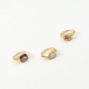 Anello YF8393 di Lusso con Zirconi Irregolari, Placcato Oro 18K, Impermeabile, in Acciaio Inossidabile per Matrimoni - Product Image 6