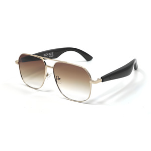 Gafas inteligentes con traducción por IA, traducción multilingüe en tiempo real, reproducción de música, llamadas manos libres, gafas de audio portátiles. - Product Image 1