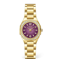 Montre carrée de luxe légère pour femme, style mode, avec breloques, vente en gros directe d'usine, entièrement sertie de diamants, étanche 3 ATM, mouvement à quartz