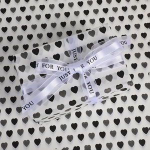 Papel de seda de alta calidad al por mayor de 17g con diseño de corazones negros en stock para accesorios de ropa y empaque de flores - Product Image 1