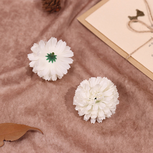 Fleurs artificielles de chrysanthème Suonew SN-G055, faites à la main, longue durée (3-5 ans), style moderne, petites fleurs en forme d'oignon - Product Image 6