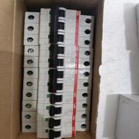 Interruptor Automático Miniatura (MCB) PLC S201-B10, Curva C/B, Montaje en Riel DIN, Panel de Control Industrial, Distribución de Energía 220V/240V/110V