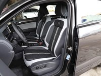 Nouveau FAW-T-Roc Édition Starlight 2025 300TSI 1.5T R-Line SUV Automatique Toit Panoramique Cockpit Numérique IQ.Drive Conduite à Gauche