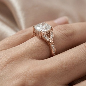 Bague de fiançailles de luxe pour femme, taille coussin, or rose 10K, motif filigrane, style vintage, pour mariage - Product Image 3