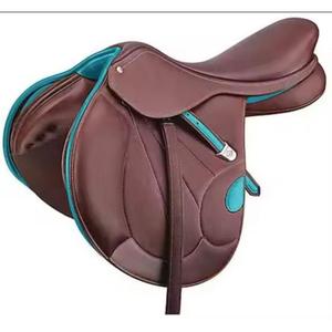 Selle de dressage anglaise fabriquée à la main de la meilleure qualité avec sangle de circonférence réglable et finition en cuir lisse pour l'équitation quotidienne - Product Image 4