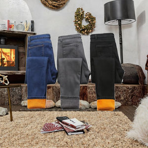 Pantalones vaqueros de invierno de fabricante para mujer, pantalones vaqueros de cintura alta de terciopelo gruesos y cálidos con realce para mamá, pantalones vaqueros rectos de talla grande transpirables para mujer - Product Image 3