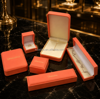Scatola per Gioielli Personalizzata con Logo in Lamina d'Oro, Confezione Regalo Ecologica in Similpelle, Produzione all'Ingrosso
