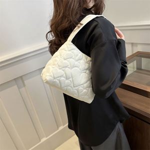 Women's Fashion Casual Small <b>Square</b> Bag Simple Customized Luxury Shoulder Bag Waterproof Polyester Heart Quilting Handbag - Product Image 2