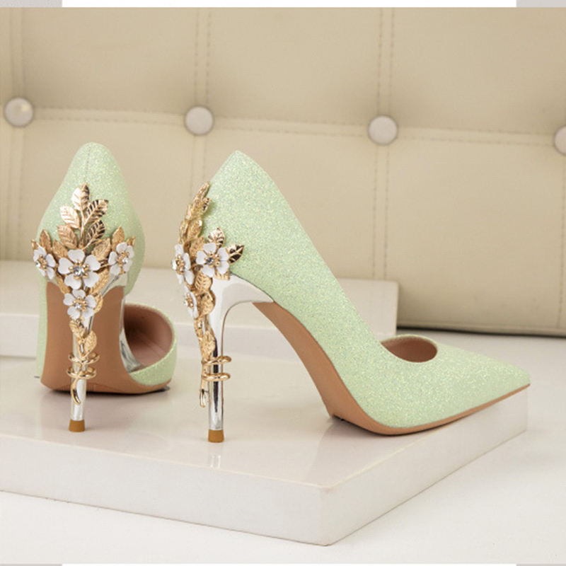 สีเขียว