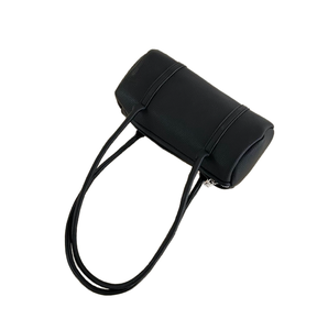 Bolso de Hombro/Bandolera Negro de Moda, Portátil, de PU Texturizado, con Correa Única y Cierre de Cremallera para Viajes Diarios - Product Image 1
