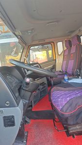 Grue mobile XCM QY40KC 40t d'occasion avec composants du moteur central Tadano en état d'occasion - Product Image 3