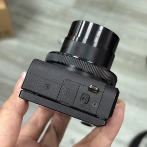 Cámara Digital HFT Profesional G7X Mark III de 20.2MP 4K con Zoom 4.2x Negra al por Mayor - Product Image 5