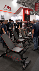 <span class=keywords><strong>Banc</strong></span> <span class=keywords><strong>de</strong></span> <span class=keywords><strong>musculation</strong></span> pliable FRS stable et multifonctionnel, réglable en inclinaison (7 niveaux), plat et déclinant, pour haltères, idéal pour la maison et la salle <span class=keywords><strong>de</strong></span> sport - Product Image 6