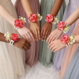 Bouquets de poignet pour demoiselles d'honneur, accessoires de robe de soirée sur le thème de la forêt pour fête de remise de diplôme, avec une touche haut de gamme - Product Image 1