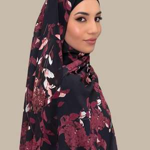 Foulard pour femme en satin modal musulman personnalisé avec logo, respirant, léger, doux, 4 saisons, best-seller 2025 - Product Image 1