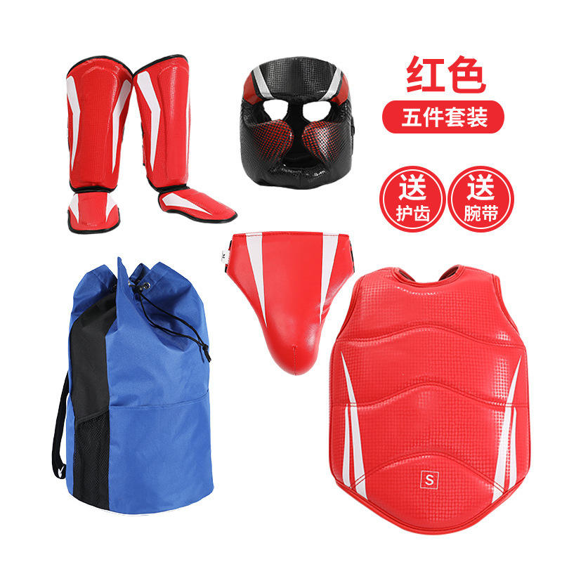 Conjunto rojo de 5 piezas.