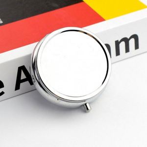 Boîte pliante rectangulaire et ovale en argent avec logo personnalisé, design personnalisé avec miroir, simple boîte à pilules en métal à fermeture à pression - Product Image 4
