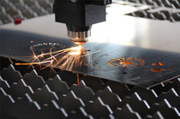 Machine de découpe laser à fibre automatique très vendue pour tôles, avec système de contrôle CNC Cypcut et optimisation de la découpe par IA