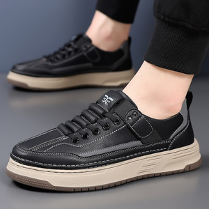 รองเท้าผ้าใบผู้ชายทรง Chunky หนังแท้ ส้นเตี้ย กันลื่น พื้นรองเท้า EVA กลางพื้นยาง พื้นรองเท้าด้านนอกยาง รองเท้าลำลองใส่สบาย - Product Image 3