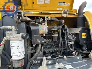 Mini-excavatrice Komatsu PC60-8 d'occasion, 6 tonnes, excavatrice sur chenilles avec godet pour travaux de construction et agricoles - Product Image 5