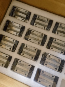 รางเลื่อนแบบเส้นตรงราคาโรงงานจีน ขนาด 25 มม. Hgh25 Block Hgh25ca สำหรับเราเตอร์ - Product Image 2