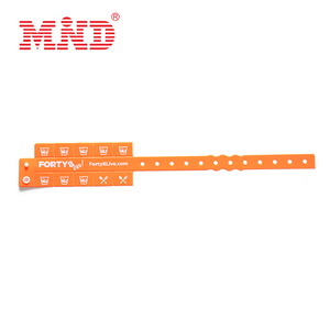 Không thấm nước tùy chỉnh đầy màu sắc PVC ID Vinyl dây đeo cổ tay Mifare siêu nhẹ C 50pf phản quang Vòng đeo tay một thời gian sử dụng - Product Image 5