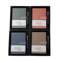 Carnet en cuir PU rayé A5 avec stylo et fermoir magnétique, 141*207mm, 100 feuilles, 100g/m², ligné, vente en gros DEPAI