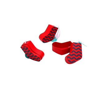 Weihnachts socken förmige einzigartige Form gestanzte <span class=keywords><strong>Box</strong></span> kunden spezifisches Papier handgemachte dekorative Geschenk verpackungs boxen Weihnachts geschenk <span class=keywords><strong>box</strong></span>