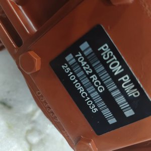 Pompe à pistons axiaux à circuit fermé 70160 70160-RMY-03 70160-RKZ-03 70160-RMK-03 70160-RNR-03 70160-RSC-03 - Product Image 2