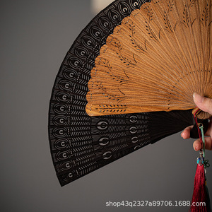 Abanico Plegable Estilo Suzhou, Tallado en Madera de Sándalo, Regalo Cultural - Product Image 5
