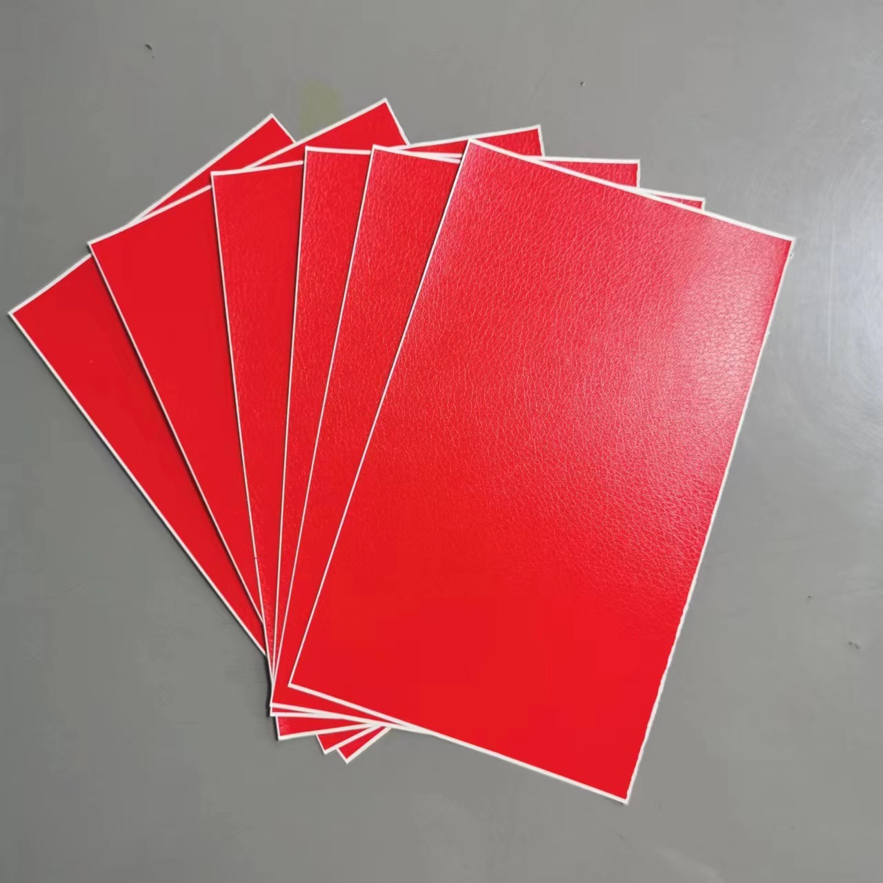 Lichee motif rouge