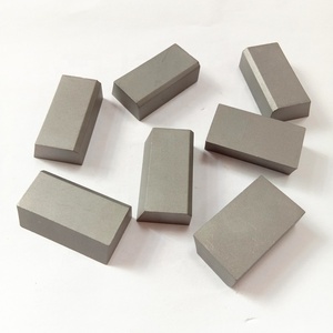 YG6 YG8 <span class=keywords><strong>YT5</strong></span> YT15 Hartmetall-Lötspitzen C32 A125 C310 Hartmetall-Lötinsätze Hohe Verschleißfestigkeit ISO9001 Zertifiziert - Product Image 3