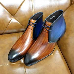 Botas cortas de cuero para hombre, estilo moderno y elegante, con punta en pico, botas chukka de trabajo para hombre, hechas a mano y de lujo. - Product Image 5